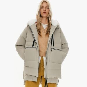 Orolay Women's Thickened Down Jacket in Beige